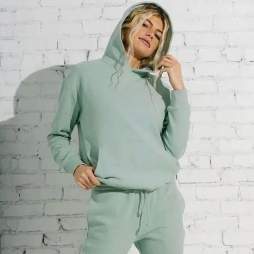 ZYIA Active Muted Mint Relaxation Pocket Hoodie Size Large